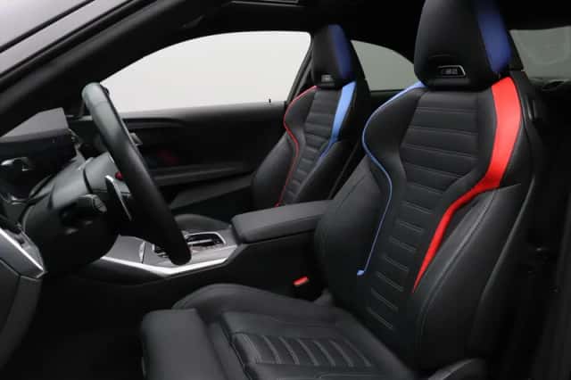 BMW M2 (2024) thumbnail 3