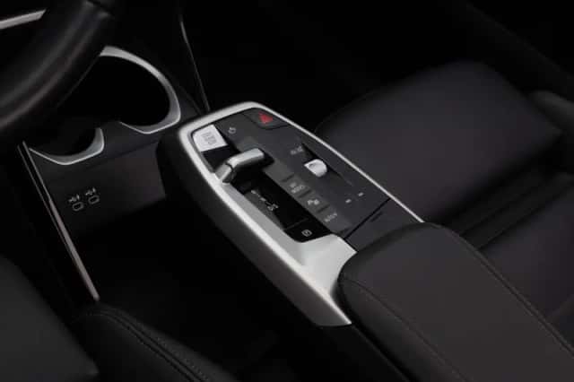 BMW X1 (2022) thumbnail 5
