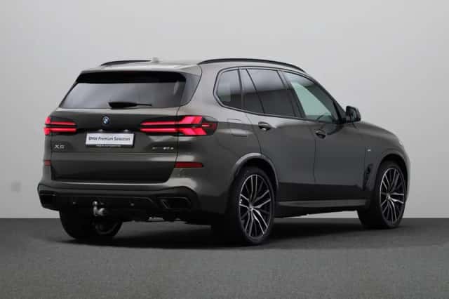 BMW X5 (2026) thumbnail 2