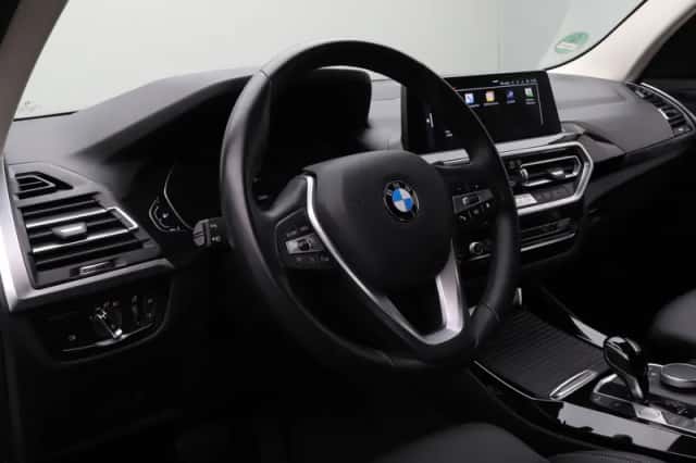 BMW X3 (2022) thumbnail 17