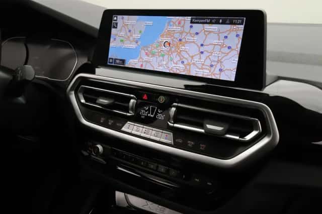 BMW X3 (2022) thumbnail 5