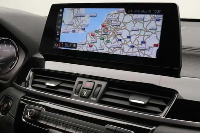 BMW X1 (2022) thumbnail 5