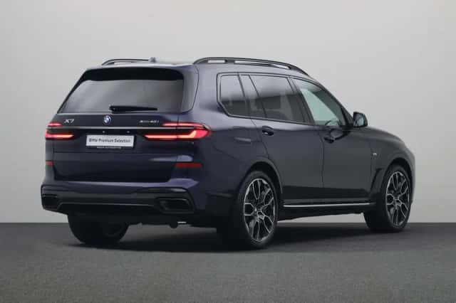 BMW X7 (2025) thumbnail 2