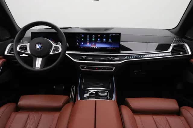 BMW X7 (2025) thumbnail 3