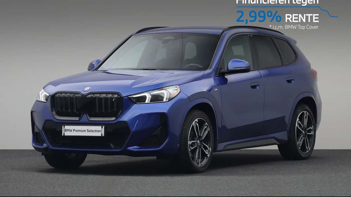 BMW iX1 (2024) — foto 1