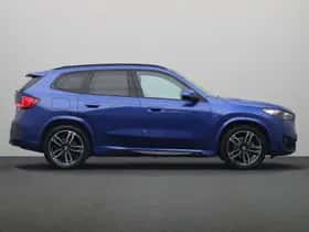 BMW iX1 (2024) thumbnail 13