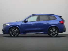 BMW iX1 (2024) thumbnail 16