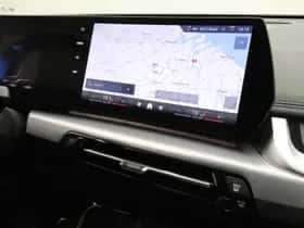 BMW iX1 (2024) thumbnail 4