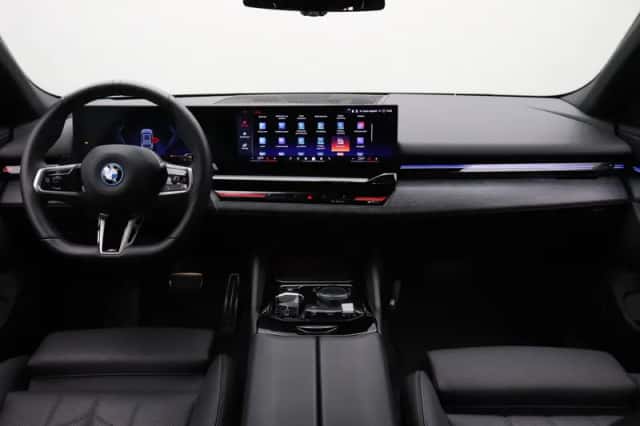BMW 5-Serie (2024) thumbnail 3
