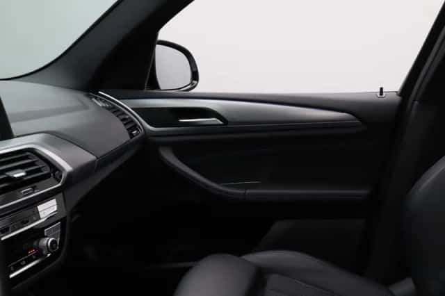 BMW X3 (2021) thumbnail 13