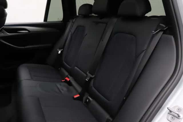 BMW X3 (2021) thumbnail 15