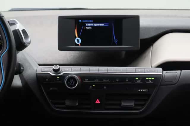 BMW i3 (2017) thumbnail 22