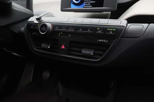 BMW i3 (2017) thumbnail 25