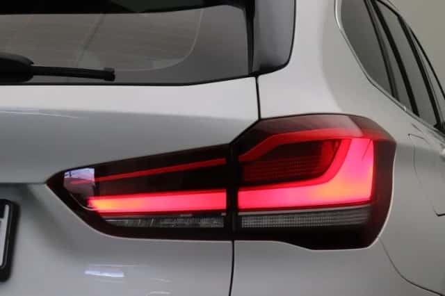 BMW X1 (2019) thumbnail 6