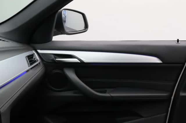 BMW X1 (2019) thumbnail 9