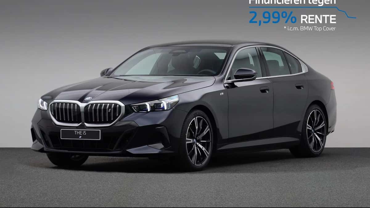 BMW i5 (2024) — foto 1