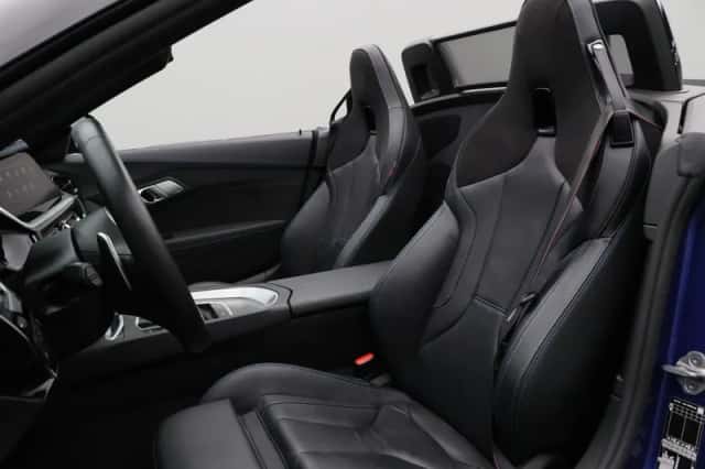 BMW Z4 (2024) thumbnail 3