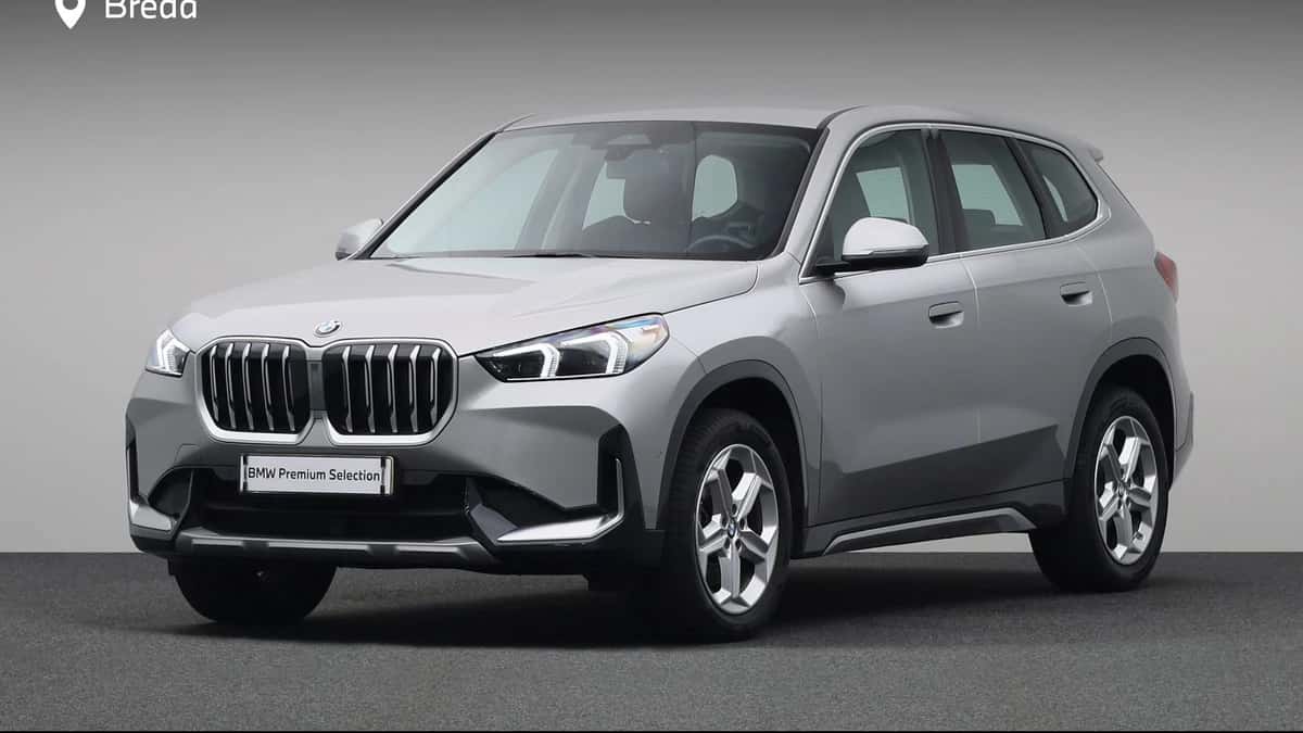 BMW X1 (2023) — foto 1