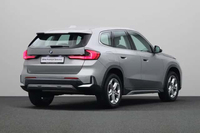 BMW X1 (2023) thumbnail 2