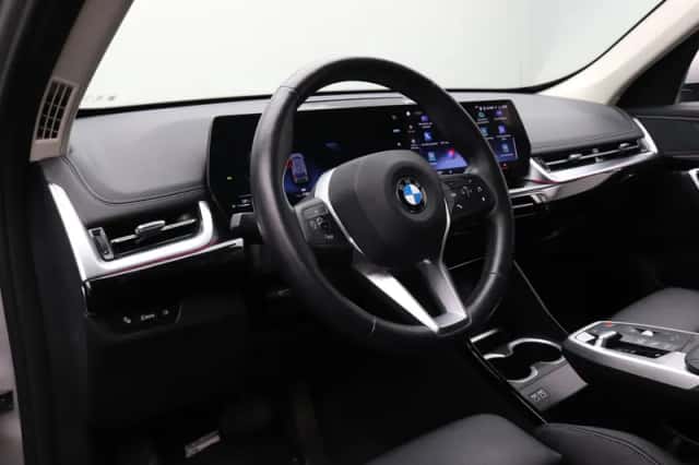 BMW X1 (2023) thumbnail 18