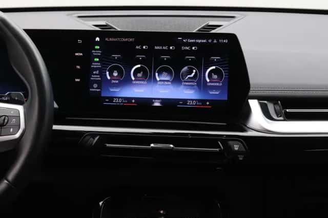 BMW X1 (2022) thumbnail 23