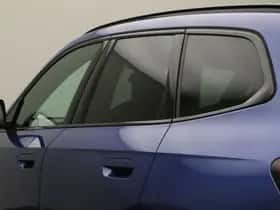BMW X1 (2022) thumbnail 7