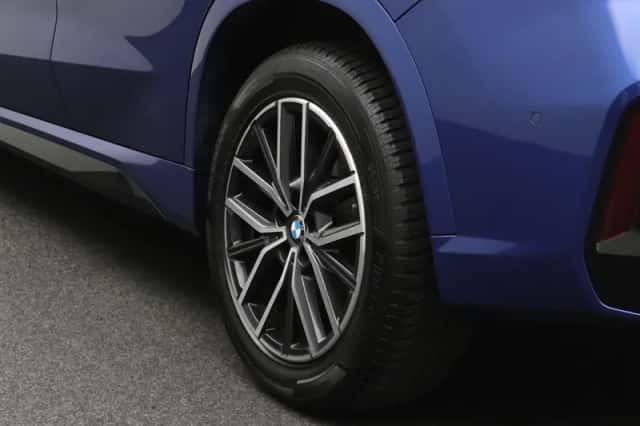 BMW X1 (2022) thumbnail 8