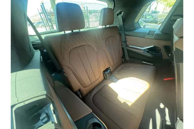 BMW X7 (2022) thumbnail 19