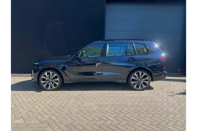 BMW X7 (2022) thumbnail 20