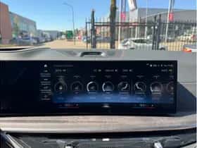 BMW X7 (2022) thumbnail 7