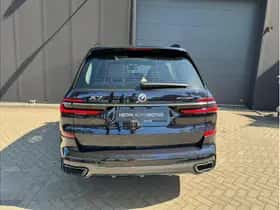 BMW X7 (2022) thumbnail 10