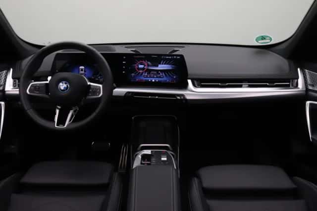 BMW X1 (2025) thumbnail 3