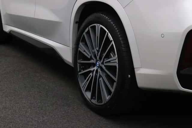 BMW X1 (2025) thumbnail 9