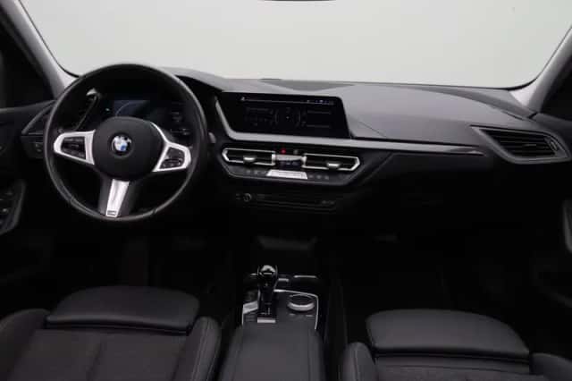 BMW 1-Serie (2022) thumbnail 3