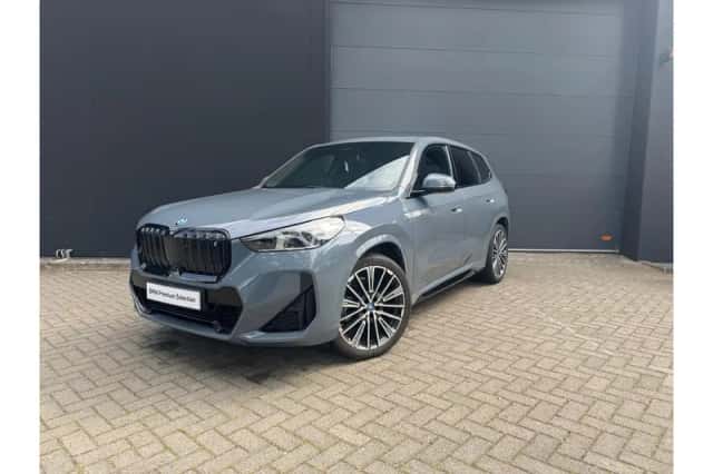 BMW iX1 (2023) thumbnail 22