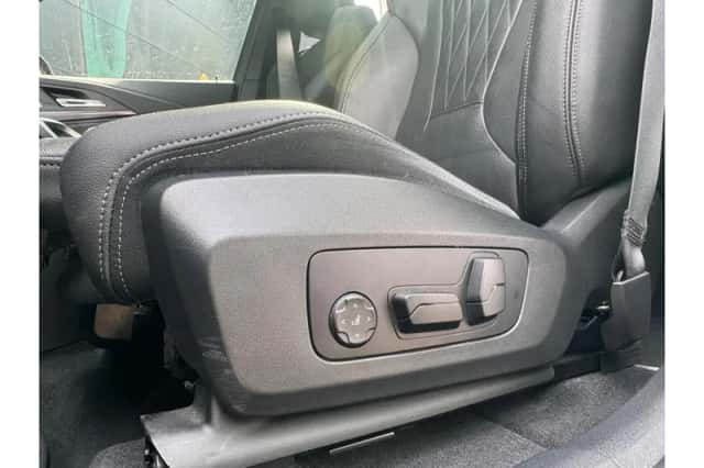 BMW iX1 (2023) thumbnail 5