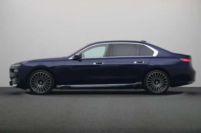 BMW 7-Serie (2024) thumbnail 15