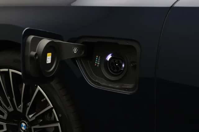 BMW 7-Serie (2024) thumbnail 17