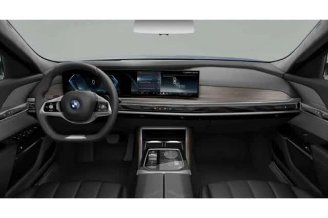 BMW 7-Serie (2024) thumbnail 3