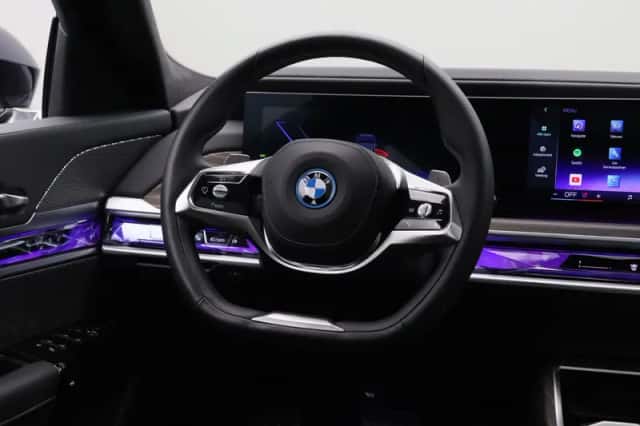 BMW 7-Serie (2024) thumbnail 32