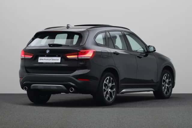 BMW X1 (2021) thumbnail 2