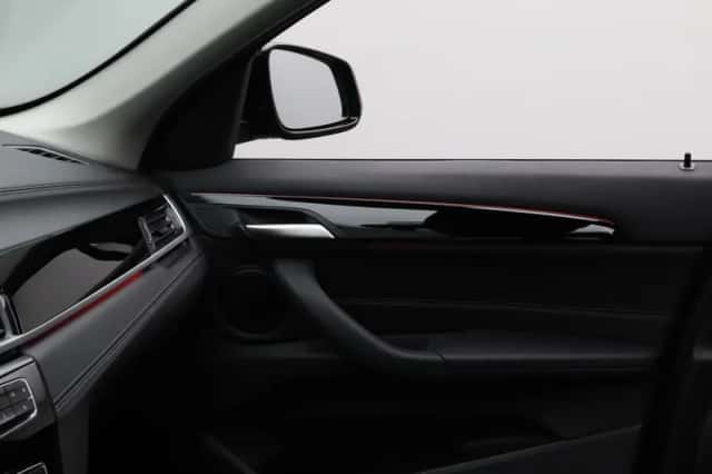 BMW X1 (2021) thumbnail 18