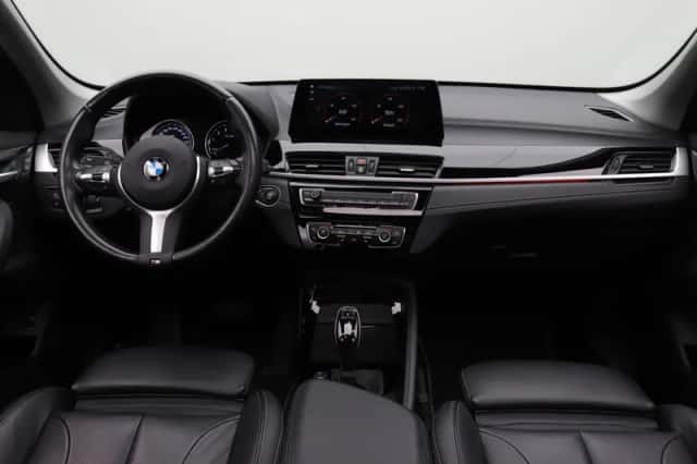 BMW X1 (2021) thumbnail 3