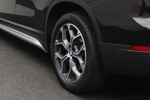 BMW X1 (2021) thumbnail 9
