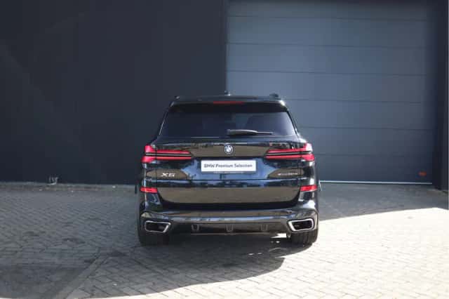 BMW X5 (2025) thumbnail 6
