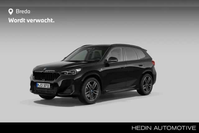 BMW iX1 (2024) thumbnail 1
