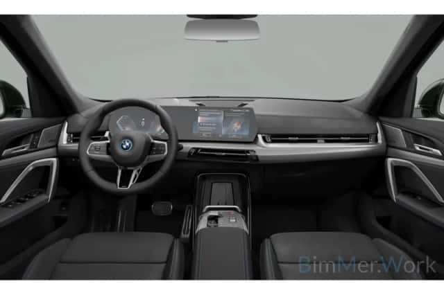 BMW iX1 (2024) thumbnail 3