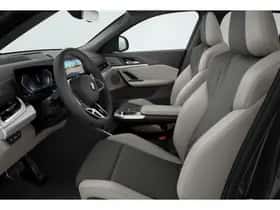 BMW X2 (2025) thumbnail 4