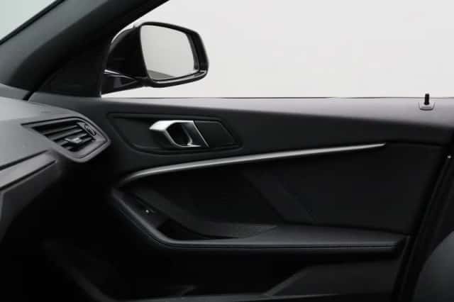 BMW 1-Serie (2024) thumbnail 9