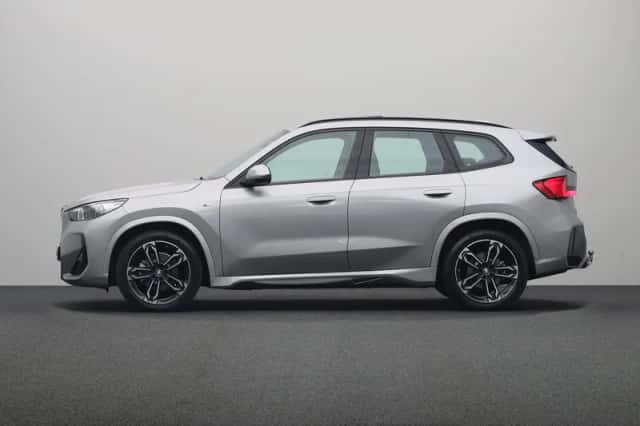 BMW iX1 (2025) thumbnail 17